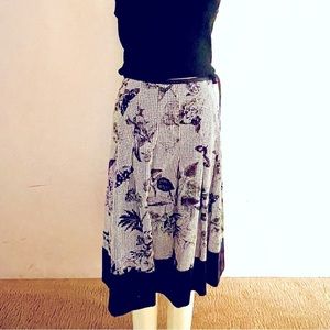 Talbots, size 2, black & white print, pleated skirt, below the knee length